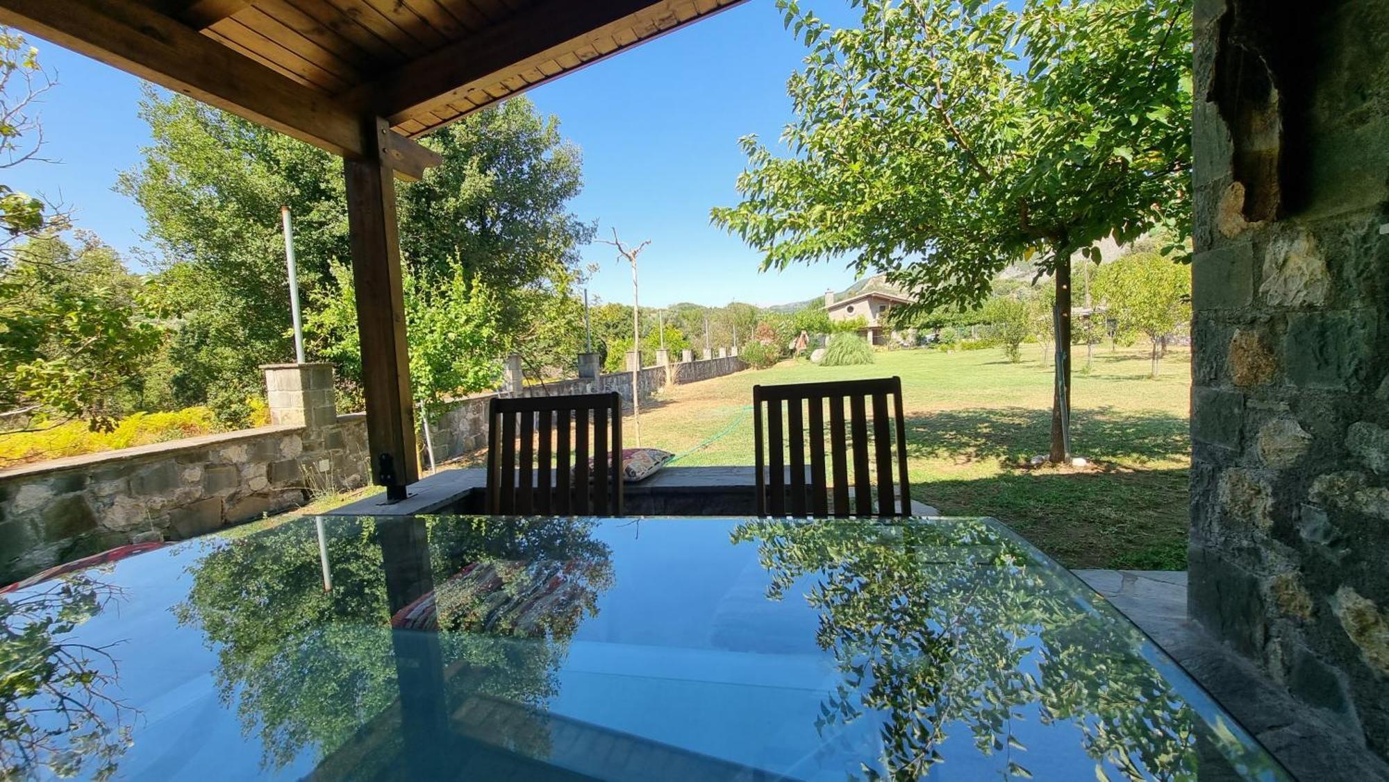 House With Big Garden And Barbeque In Nature Vourgareli 外观 照片